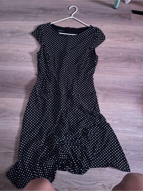 Classic Black Polka Dot Midi Dress with Cap Sleeves